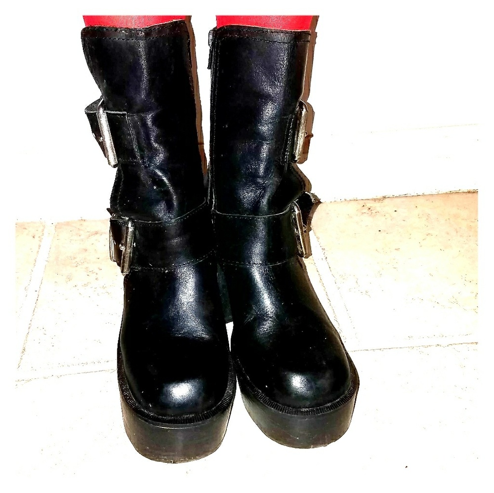 Black Leather Boots size 7